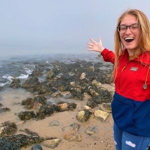 Meet Your Posher, Adrienne